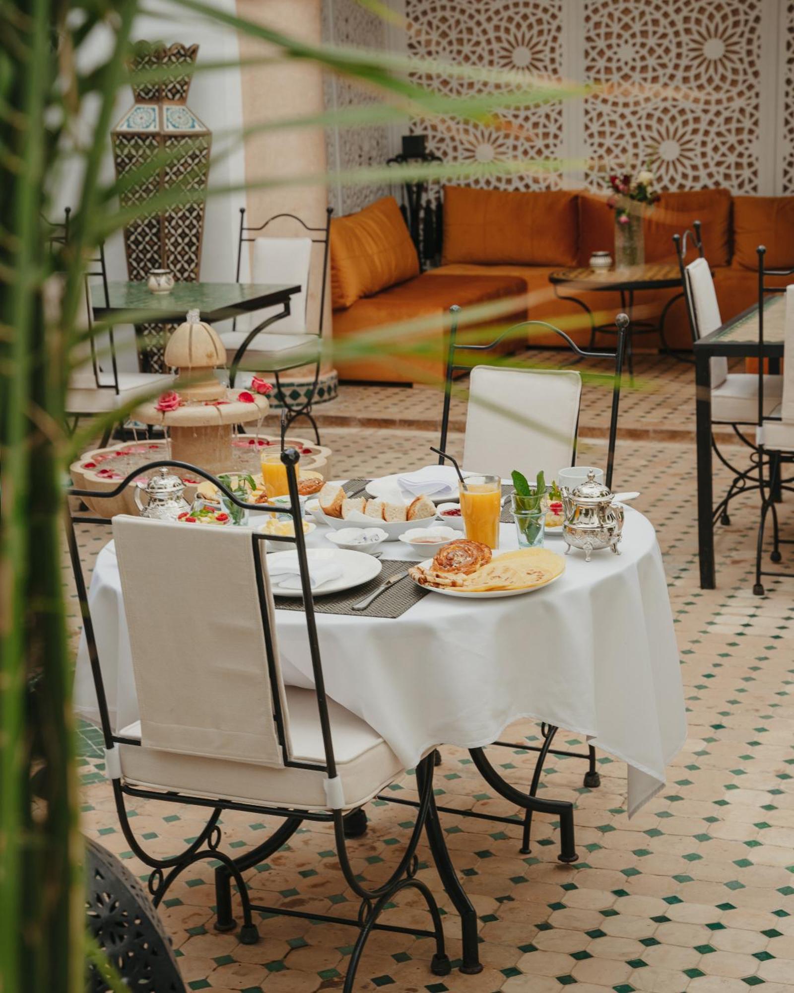 Riad Dar Dialkoum Marrakesh Exterior photo